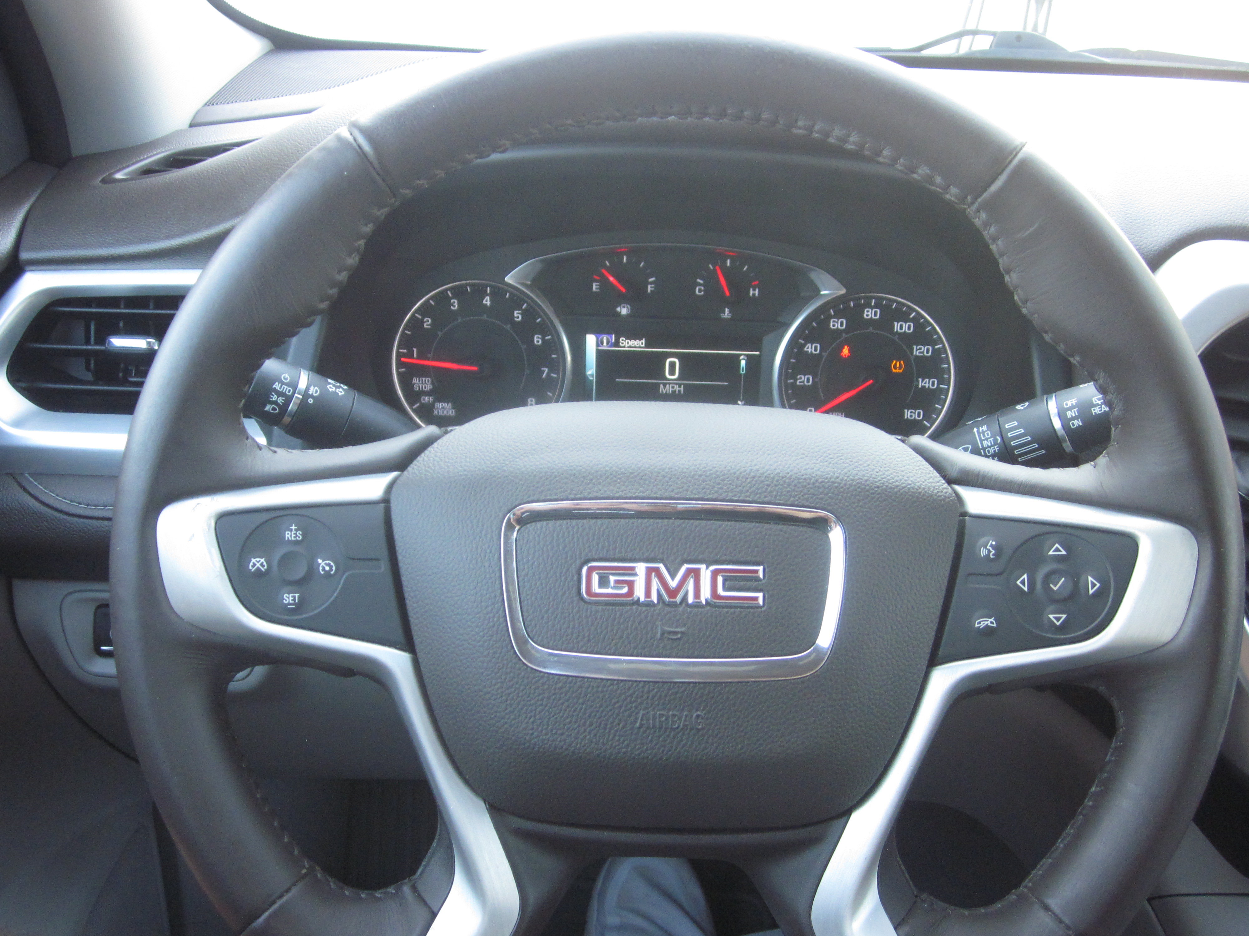 Used 2018 GMC Acadia SLT FWD image 20