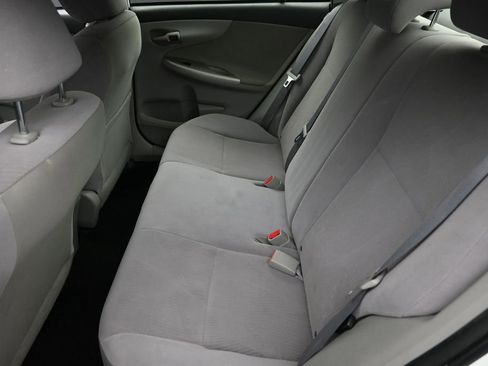 Used 2013 Toyota Corolla LE FWD image 10