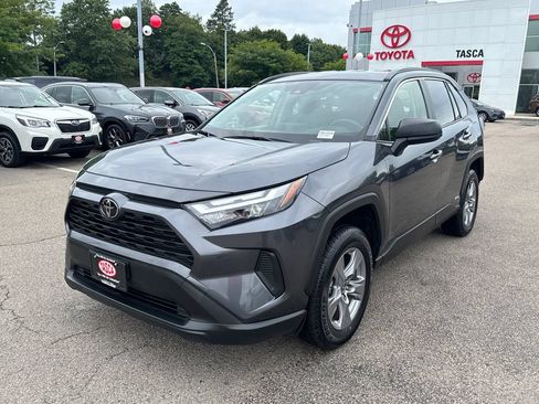 Used 2025 Toyota RAV4 LE AWD/4WD image 3