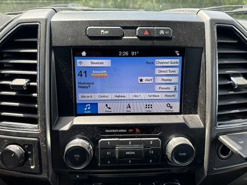 Used 2018 Ford F150 XLT w/ Equipment Group 302A Luxury AWD/4WD image 19