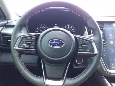 Certified 2025 Subaru Outback Premium image 10