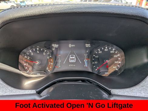 Used 2023 Jeep Compass Latitude w/ Convenience Group AWD/4WD image 15