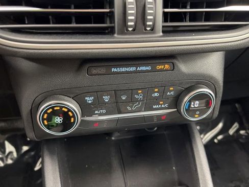 Used 2020 Ford Escape SE AWD/4WD image 19