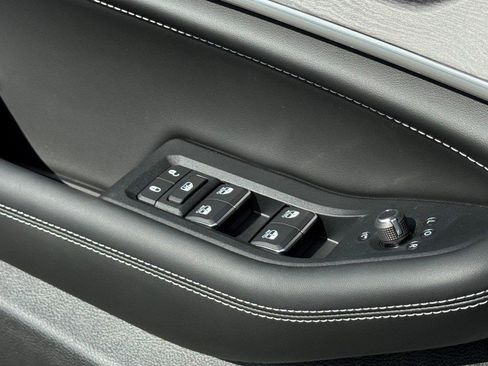 New 2025 Jeep Grand Cherokee Overland w/ Adv Protech Group III image 43