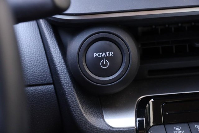 Certified 2025 Toyota Prius LE AWD/4WD image 14