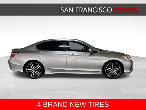 Used 2017 Honda Accord Sport image 6