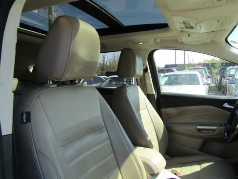 Used 2013 Ford Escape SEL AWD/4WD image 16