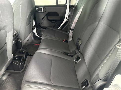 Certified 2023 Jeep Gladiator Sport image 16