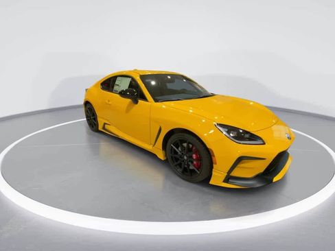 New 2026 Toyota GR86 YUZU Limited image 2