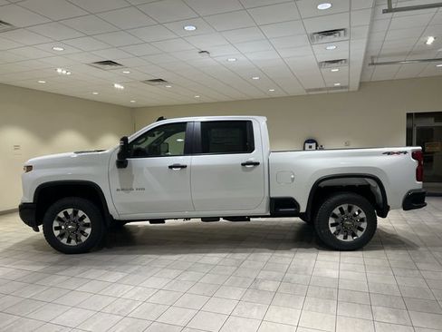 New 2026 Chevrolet Silverado 2500 Custom w/ Custom Value Package AWD/4WD image 2