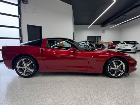 Used 2012 Chevrolet Corvette Coupe w/ 2LT Preferred Equipment Group RWD image 17
