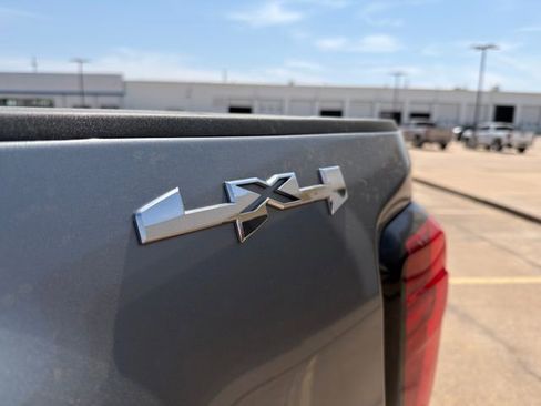 New 2026 GMC Sierra 2500 SLE w/ SLE Convenience Package image 14