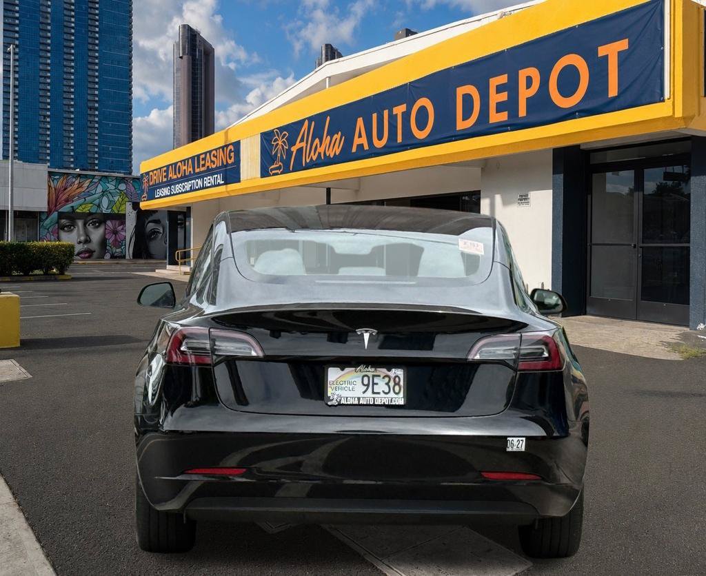 Used 2023 Tesla Model 3 Standard Range RWD image 4