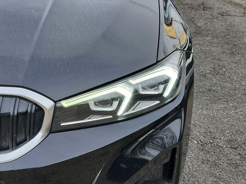 Used 2023 BMW 330i xDrive 330i xDrive w/ Premium Package image 9