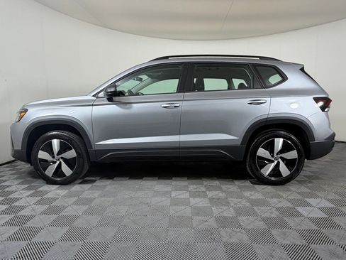 Used 2025 Volkswagen Taos S AWD/4WD image 2