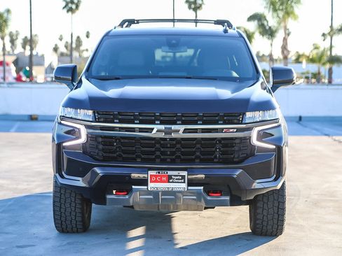 Used 2022 Chevrolet Tahoe Z71 w/ Luxury Package image 3