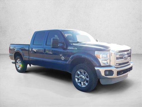 Used 2012 Ford F250 Lariat w/ Lariat Interior Pkg AWD/4WD image 3