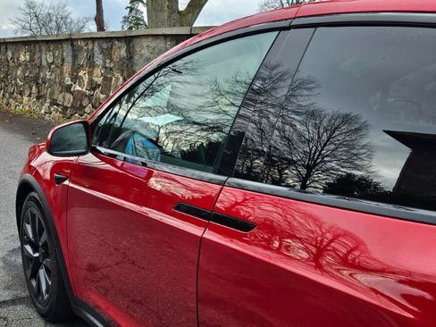 Used 2022 Tesla Model X image 21