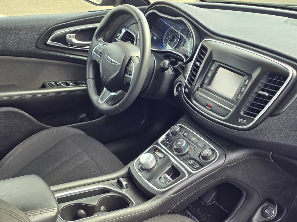 Used 2015 Chrysler 200 Limited w/ Convenience Group FWD image 19