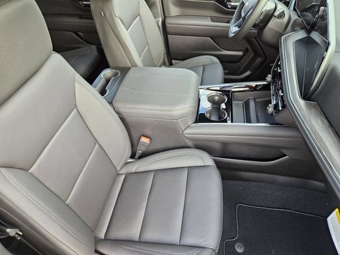 New 2026 Chevrolet Suburban LT w/ Comfort Package RWD image 15