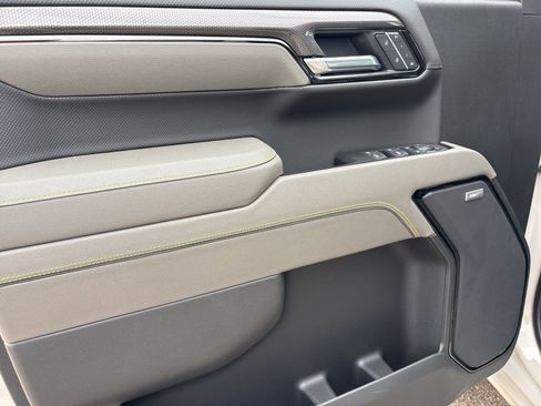 New 2026 Chevrolet Silverado 1500 ZR2 AWD/4WD image 10