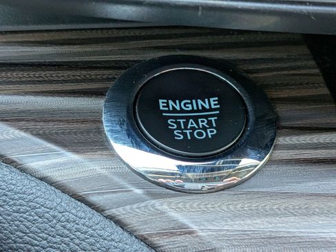 Certified 2023 Ford Explorer Limited image 31