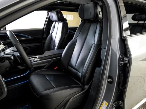 Used 2024 Cadillac Lyriq Luxury w/ LPO, Floor Liner Package image 32