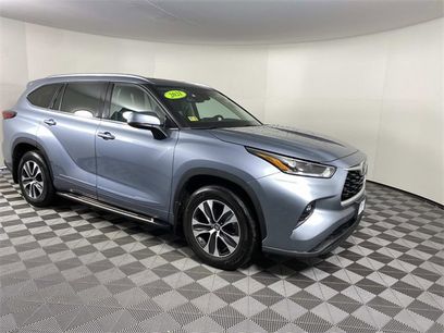Used 2021 Toyota Highlander XLE