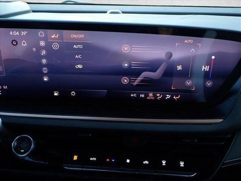 Used 2024 Buick Envision Sport Touring image 18