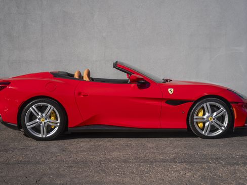 Used 2023 Ferrari Portofino M image 6