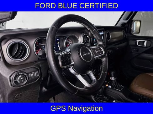 Used 2021 Jeep Gladiator Rubicon AWD/4WD image 12