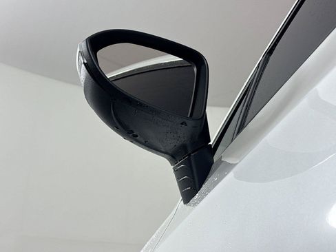 Used 2024 Volkswagen GTI SE FWD image 5