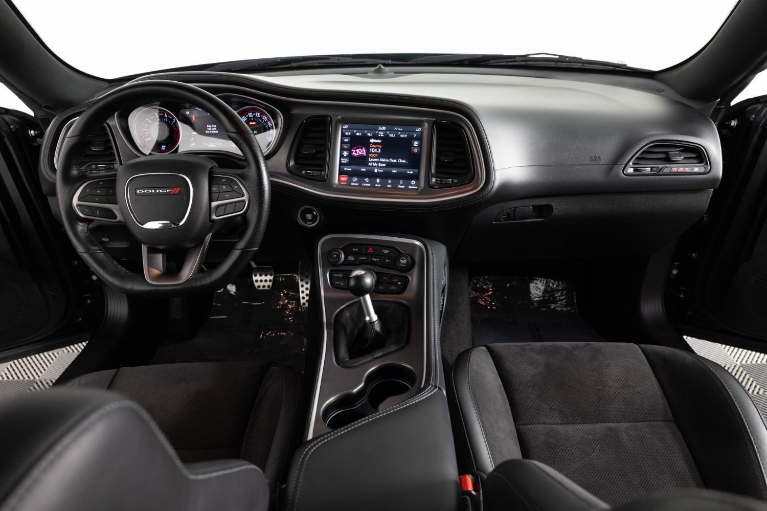 Used 2021 Dodge Challenger R/T Scat Pack w/ Dynamics Package RWD image 31