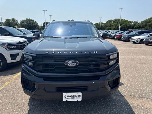 Certified 2025 Ford Expedition Active AWD/4WD image 14
