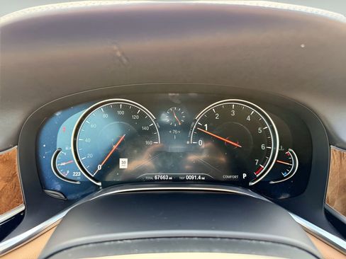 Used 2018 BMW 750i RWD image 13