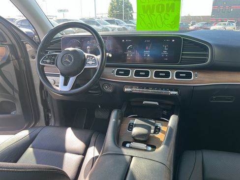 Used 2020 Mercedes-Benz GLS 450 4MATIC image 46