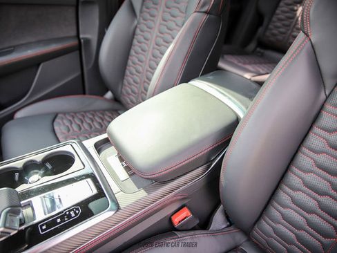 Used 2025 Audi RS Q8 performance image 37