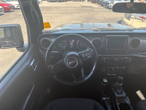 Used 2022 Jeep Wrangler Unlimited Sport AWD/4WD image 20