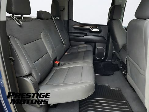 Used 2023 Chevrolet Silverado 1500 LT AWD/4WD image 34