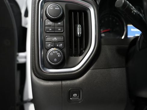 Used 2020 Chevrolet Silverado 1500 LT w/ All-Star Edition AWD/4WD image 13