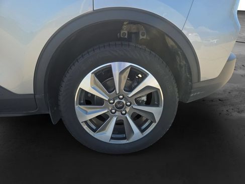 Used 2024 Ford Escape Platinum AWD/4WD image 13
