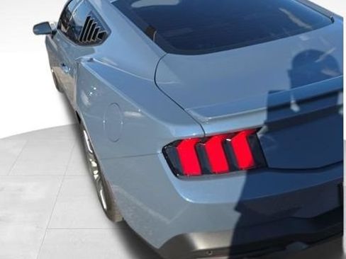 Used 2025 Ford Mustang Premium RWD image 11