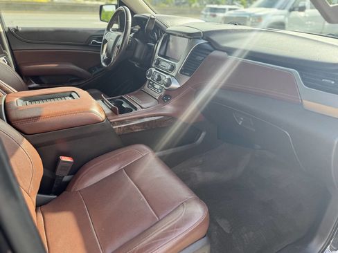 Used 2015 Chevrolet Suburban LTZ AWD/4WD image 31