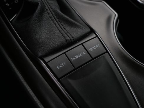 Used 2023 Toyota Camry SE w/ Audio Upgrade Package FWD image 30