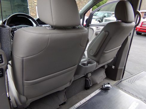 Used 2013 Honda Odyssey EX-L image 26