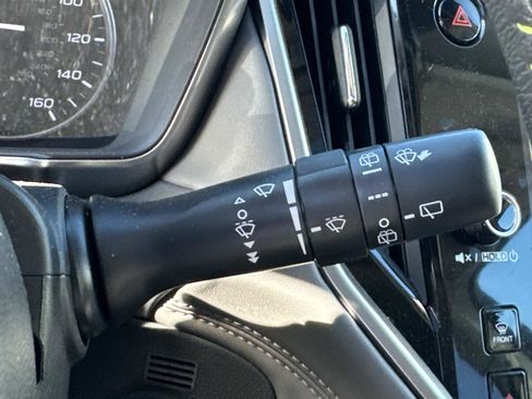 Used 2025 Subaru Outback Onyx Edition image 27