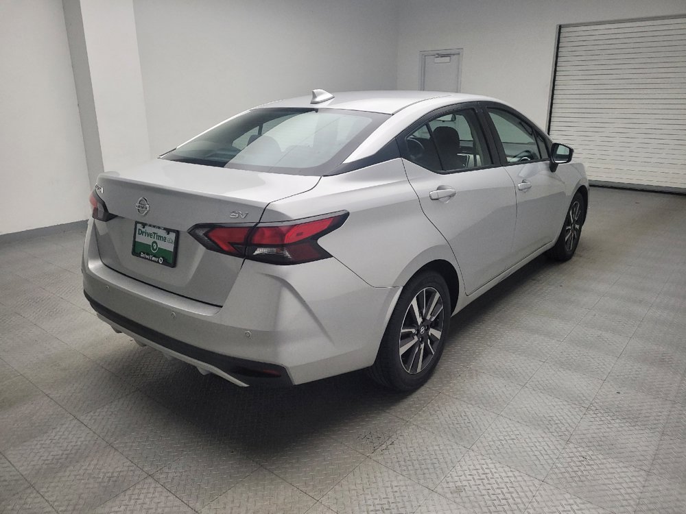 Used 2021 Nissan Versa SV FWD image 9