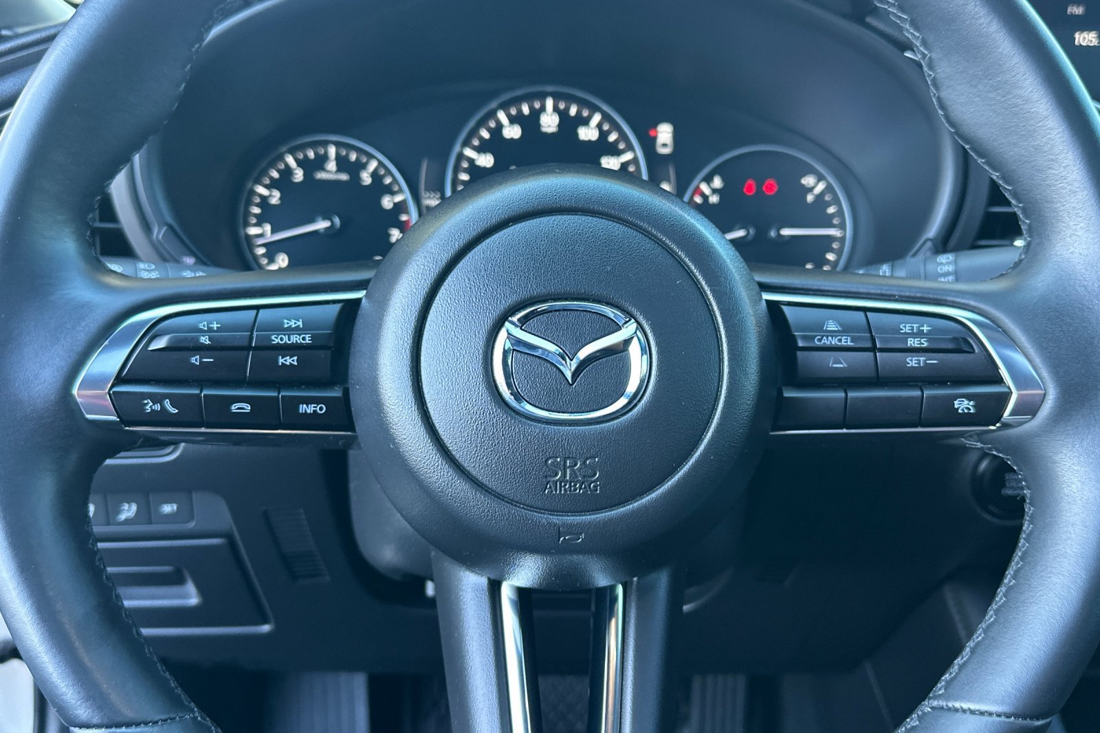 Used 2024 MAZDA MAZDA3 s FWD image 25