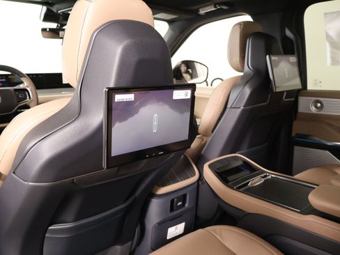 New 2026 Lincoln Navigator L Black Label image 3