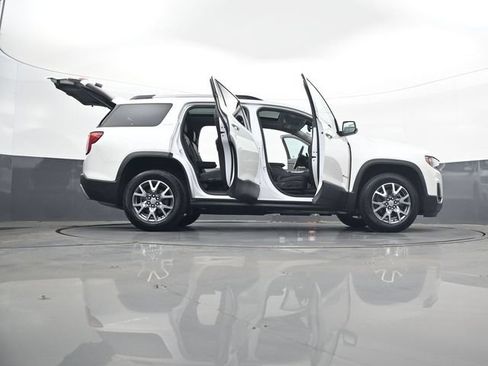 Used 2023 GMC Acadia SLT w/ Technology Package AWD/4WD image 46